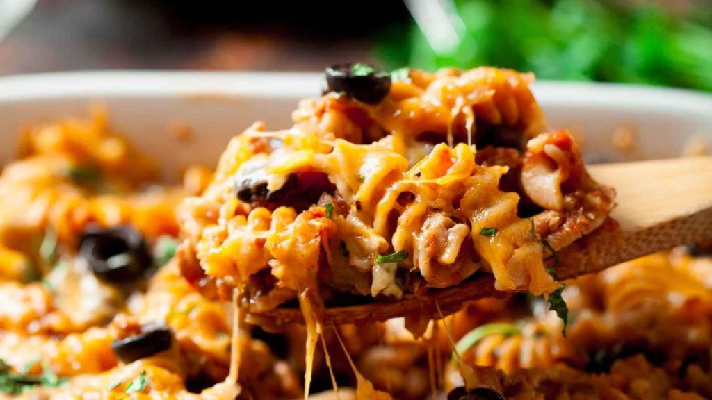 25-Minute Healthy Mexican Pasta Bake