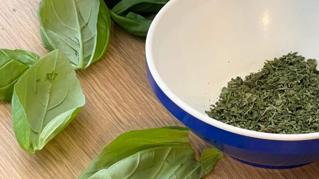 dehydrated basil