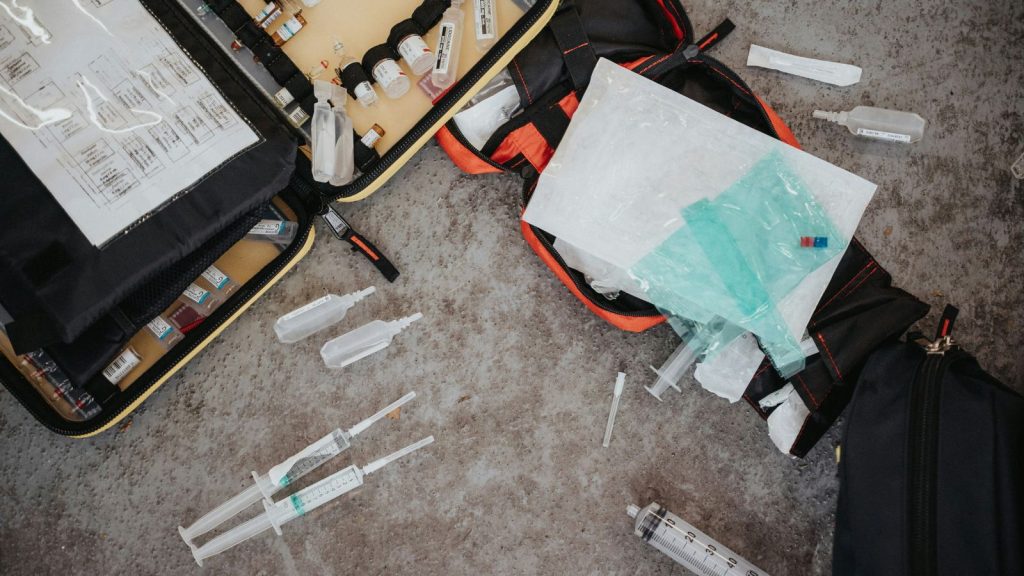 Extensive first aId kit